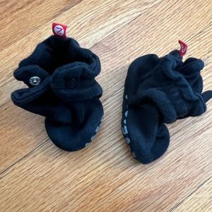 Baby zutanos 6 month black